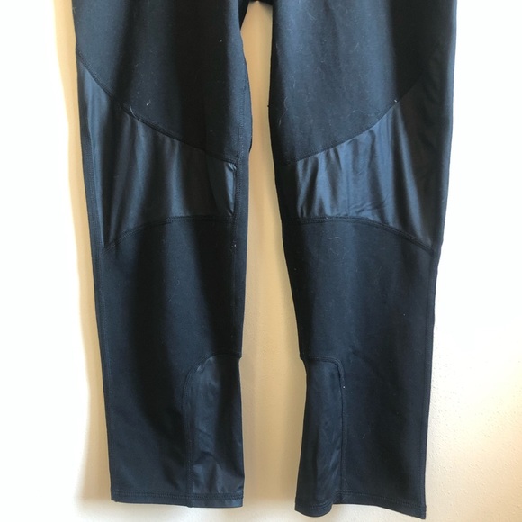 Fabletics Sabrina Capri - Picture 6 of 7